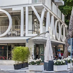 Hotel Hollywood, Riccione